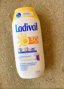 Ladival Für Kinder Sonnenschutz-Gel Gesamtansicht Flasche von vorne