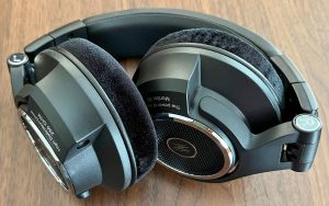 OneOdio Monitor 80 Over-Ear-Kopfhörer zusammengeklappt