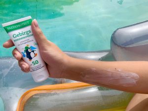 PAEDIPROTECT Gebirgssonnencreme verrieben