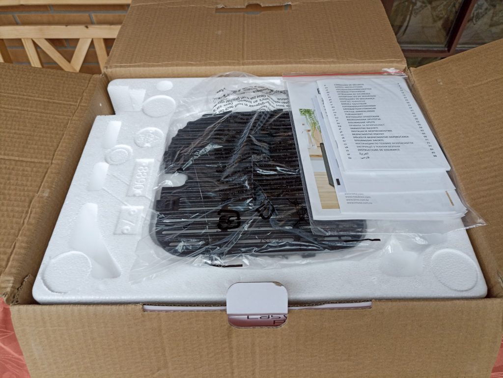 Tefal EY505D Easy Fry & Grill Heißluftfritteuse Verpackung offen