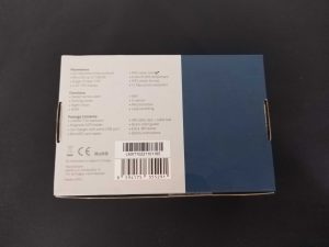 Verpackung der Lamax T10 Dashcam von hinten