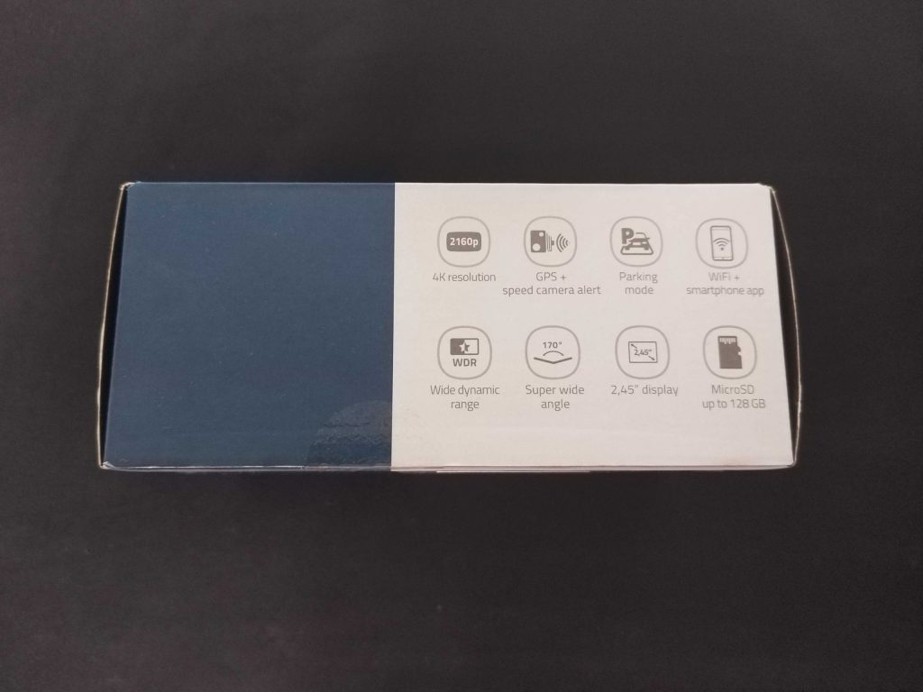 Verpackung der Lamax T10 Dashcam von vorne
