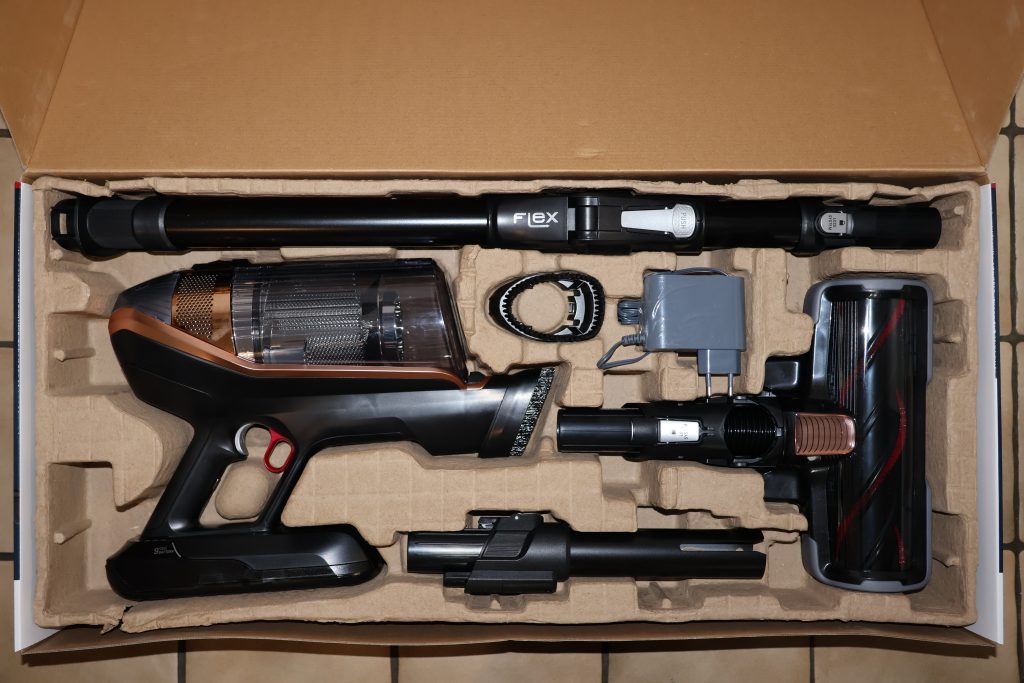 Rowenta RH99F1 X-Force Flex 15.60 Akku-Staubsauger Unboxing 2