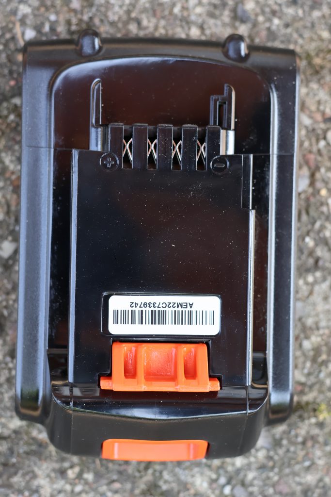 Black+Decker ST182320 Akku-Rasentrimmer Akku