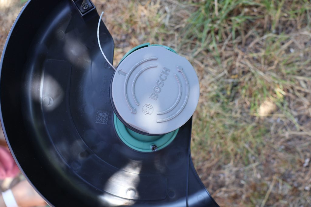 Bosch UniversalGrassCut 18-260 Akku-Rasentrimmer Fadenspule