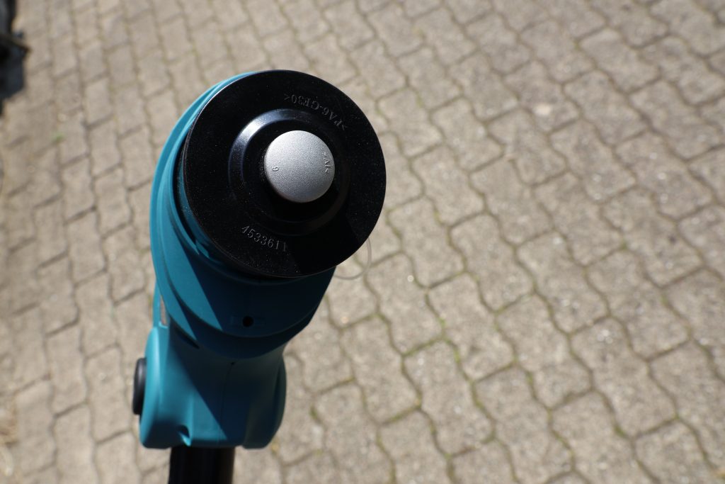 Makita DUR181RF Akku-Rasentrimmer Tipp-Automatik