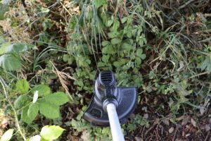 Black+Decker ST182320 Akku-Rasentrimmer hohes Gras