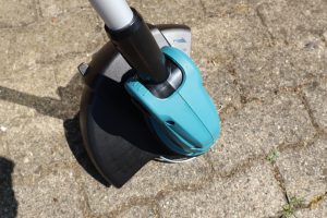 Makita DUR181RF Akku-Rasentrimmer von oben