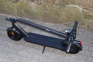 VMAX VX5 ST Elektro-Scooter zusammengeklappt