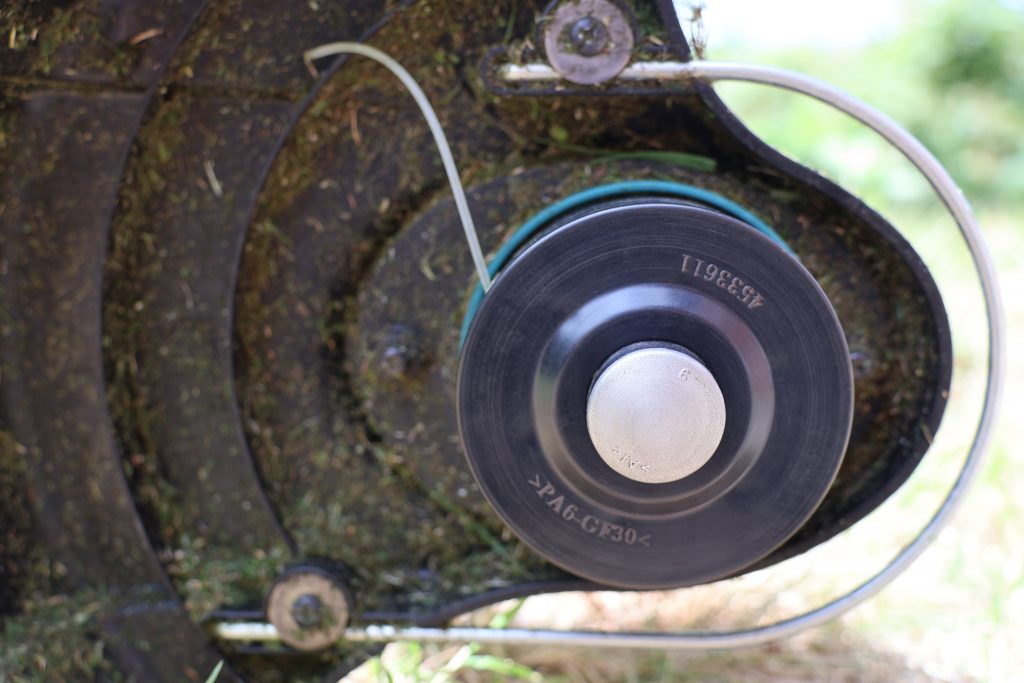 Makita DUR181RF Akku-Rasentrimmer nach Einsatz