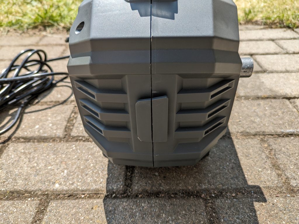 AGT Professional ZX 7340 675 Hochdruckreiniger von rechts