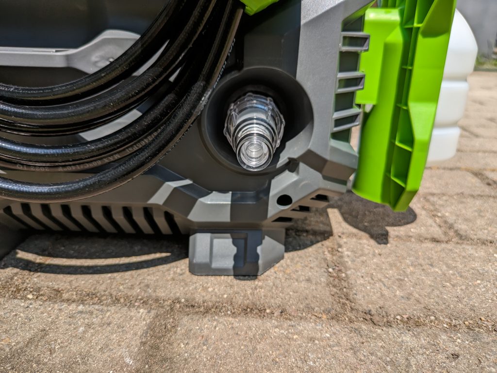 AGT Professional ZX 7340 675 Hochdruckreiniger zusammengebaut Nahansicht Wasseranschluss