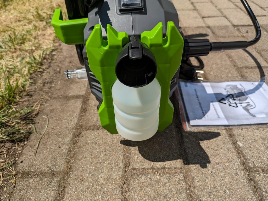 AGT Professional ZX 7340 675 Hochdruckreiniger zusammengebaut von links