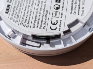 Aktivierungsschalter des UNITEC® Design Rauchmelders