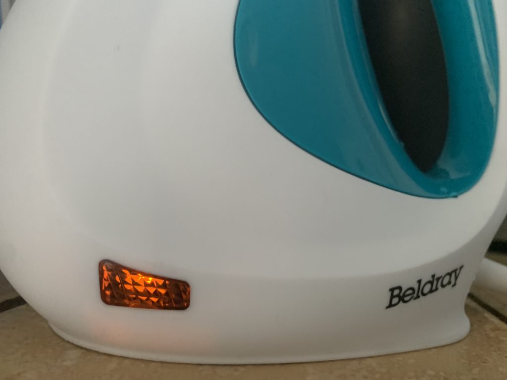 Beldray BEL0701TQN-VDE 10-in-1 Handdampfreiniger Betriebkontrollleuchte