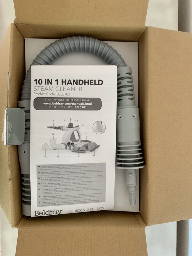 Beldray BEL0701TQN-VDE 10-in-1 Handdampfreiniger geöffneter Karton von oben