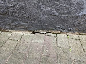 Black + Decker BXPW 1600PE Hochdruckreiniger Fassade nach der Reinigung v1