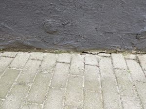 Black + Decker BXPW 1600PE Hochdruckreiniger Fassade vor der Reinigung v1