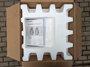 Bosch AdvancedAquatak 160 Hochdruckreiniger Verpackung geöffnet mit Styropor