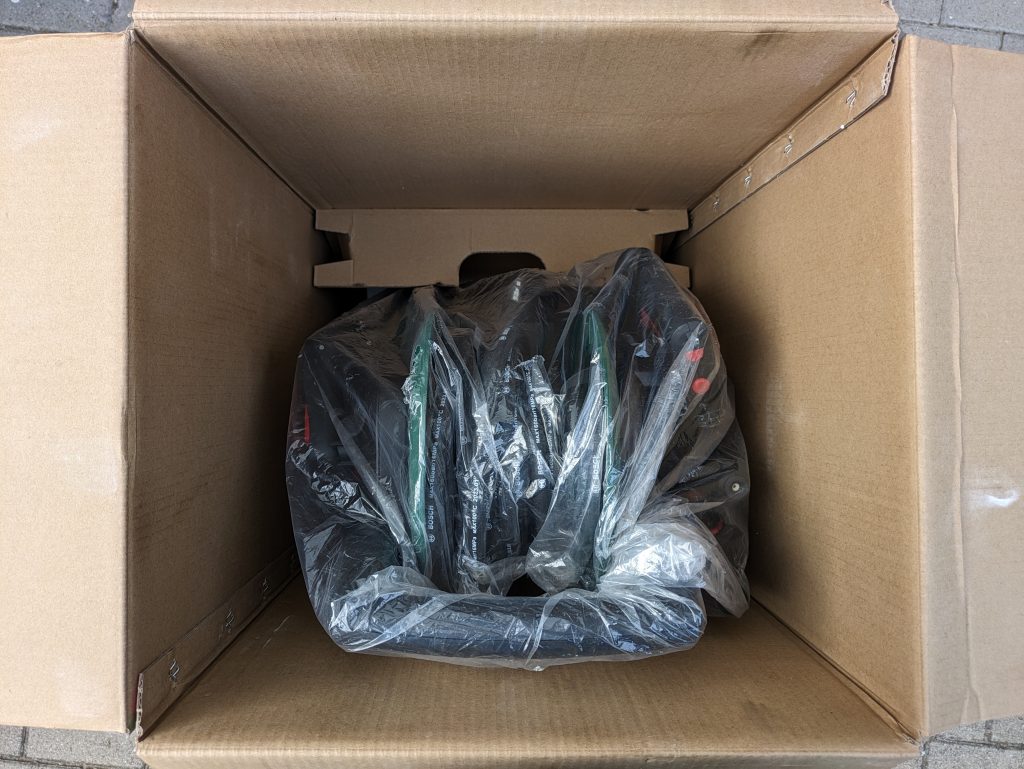Bosch AdvancedAquatak 160 Hochdruckreiniger Verpackung geöffnet ohne Styropor