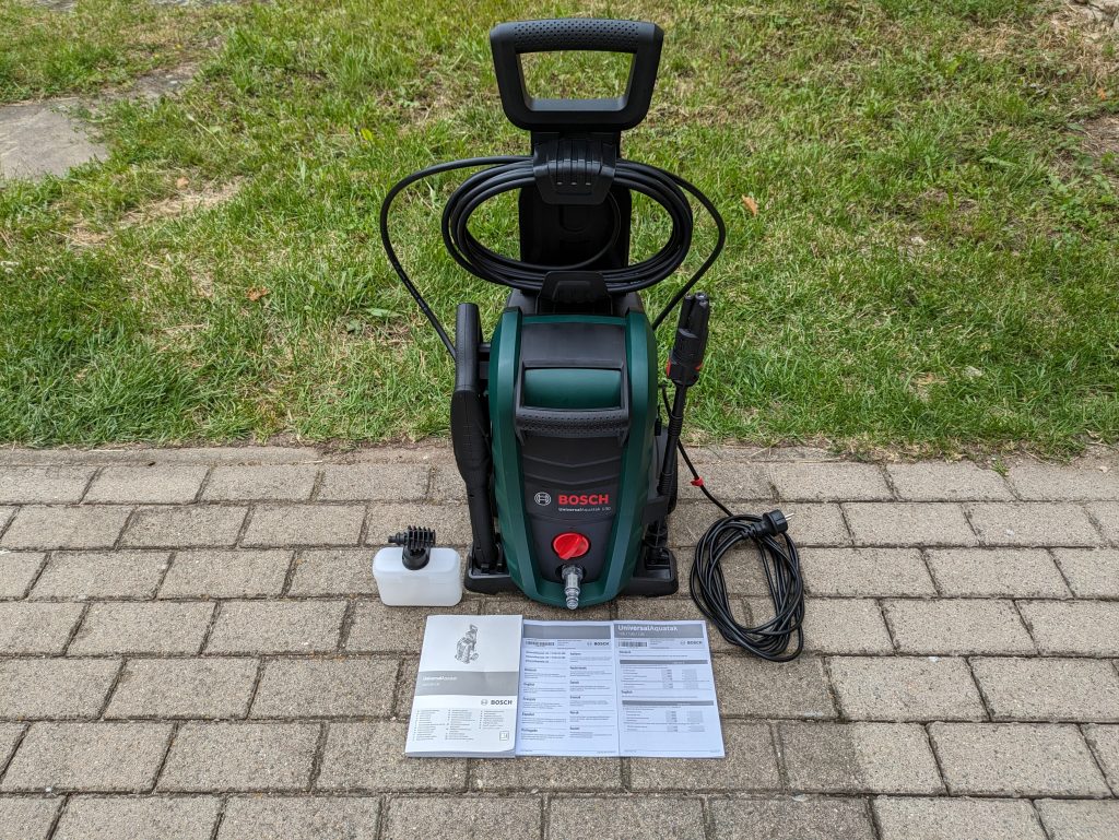 Bosch Aquatak 130 Hochdruckreiniger Lieferumfang Produktbild v1