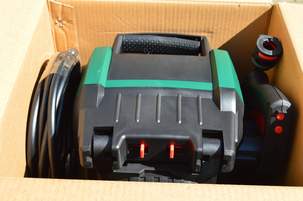 Bosch Aquatak 130 Hochdruckreiniger Verpackung geöffnet ohne Schutz