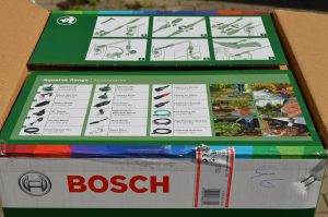 Bosch Aquatak 130 Hochdruckreiniger Verpackung optionales Zubehör Fernansicht