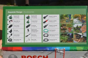 Bosch Aquatak 130 Hochdruckreiniger Verpackung optionales Zubehör Nahansicht