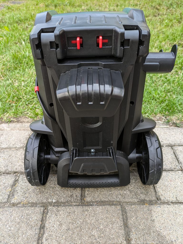 Bosch Aquatak 130 Hochdruckreiniger von hinten zusammengeklappter Griff