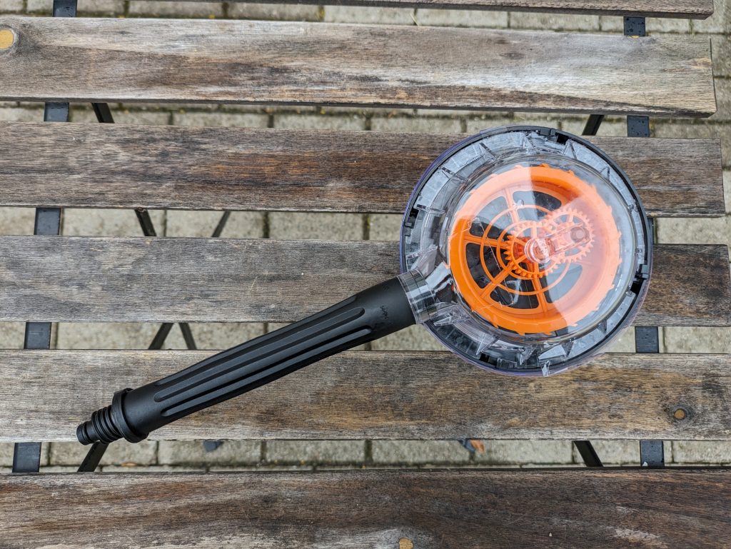 Drehbürste des Eziclean® Hydroforce 165 Hochdruckreinigers von hinten
