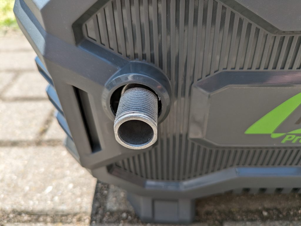 Druckanschluss des AGT Professional ZX 7340 675 Hochdruckreinigers