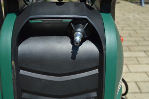 Druckschlauchanschluss des Bosch AdvancedAquatak 160 Hochdruckreinigers