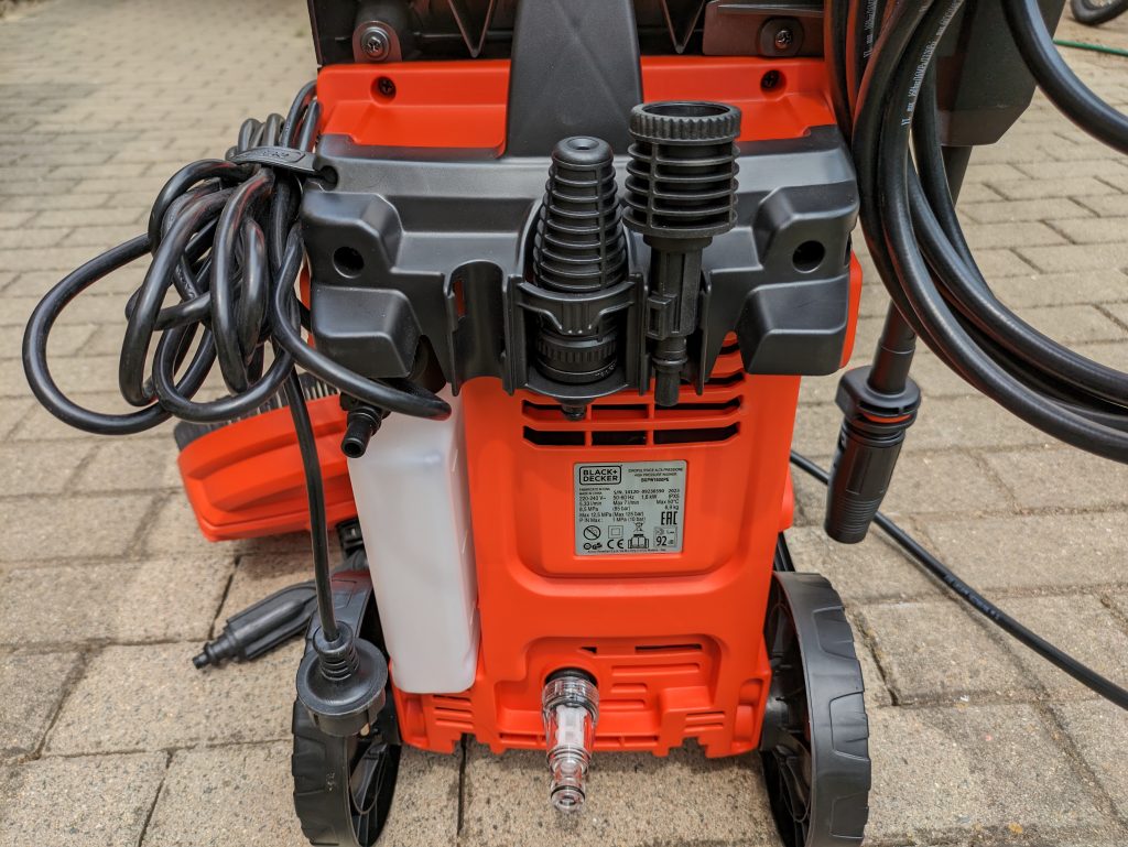 Düsenhalterung des Black + Decker BXPW 1600PE Hochdruckreinigers Nahansicht