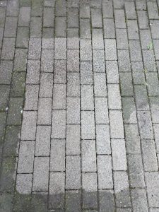 Eziclean® Hydroforce 165 Hochdruckreiniger Gehweg nach der Reinigung
