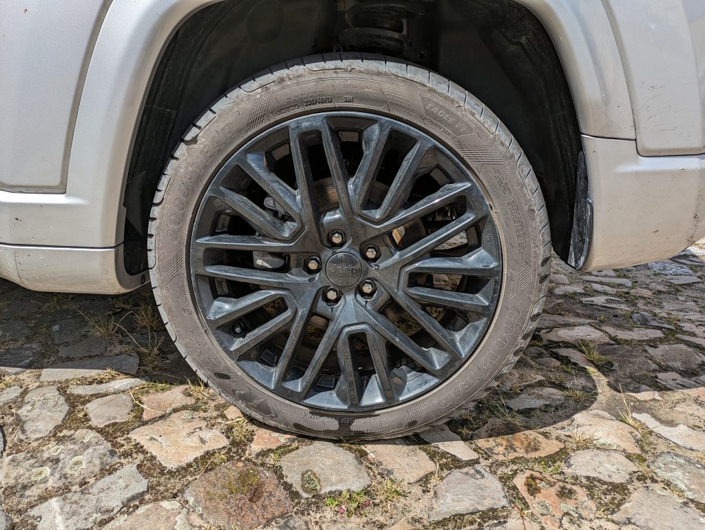 Eziclean® Hydroforce 165 Hochdruckreiniger Reifen nach der Reinigung