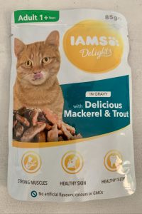 IAMS Delights Sea Collection Katzenfutter Makrele Beutel verschlossen