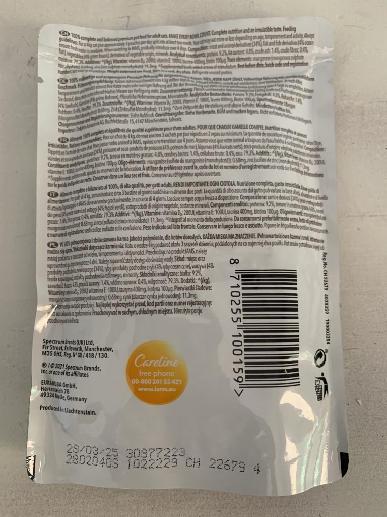 IAMS Delights Sea Collection Katzenfutter Ocean Fish Beutel von hinten mit Inhaltsstoffen