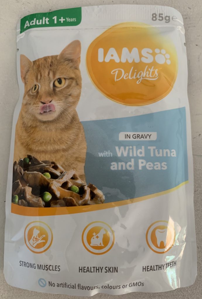 IAMS Delights Sea Collection Katzenfutter Thunfisch Beutel von vorne