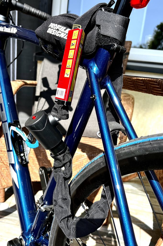 Fahrradschloss am Fahrrad angeschlossen
