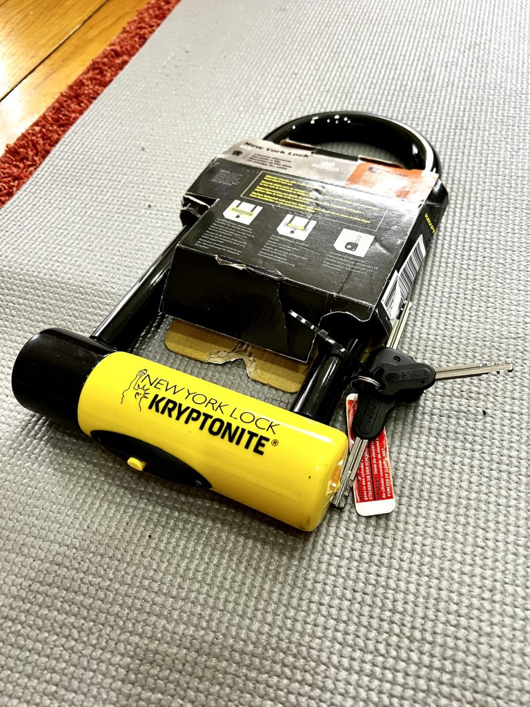 Fahrradschloss in Originalverpackung mit Lieferumfang