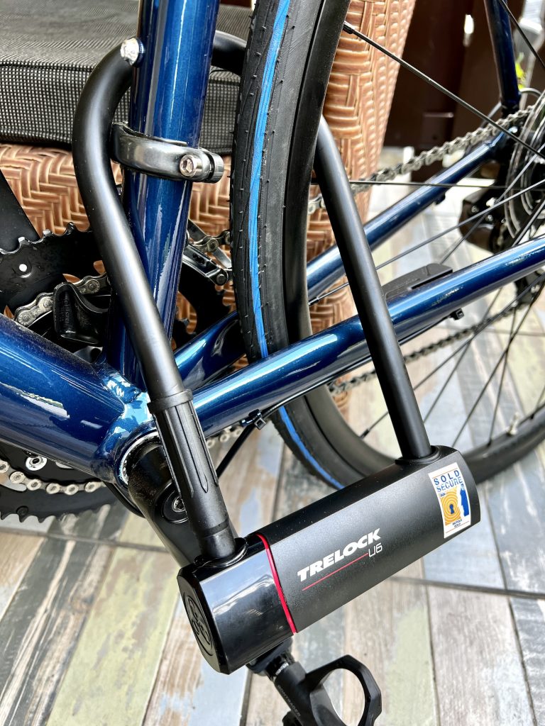 Fahrradschloss am Fahrrad angeschlossen