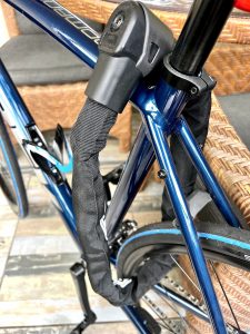 Fahrradschloss am Fahrrad angeschlossen