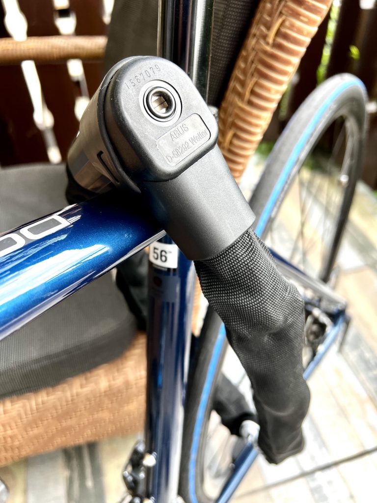 Fahrradschloss am Fahrrad angeschlossen