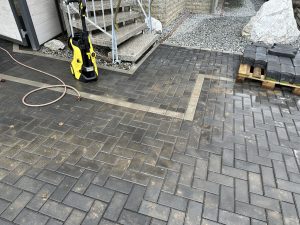 Kärcher K5 Hochdruckreiniger Terrase vor der Reinigung drittes Bild