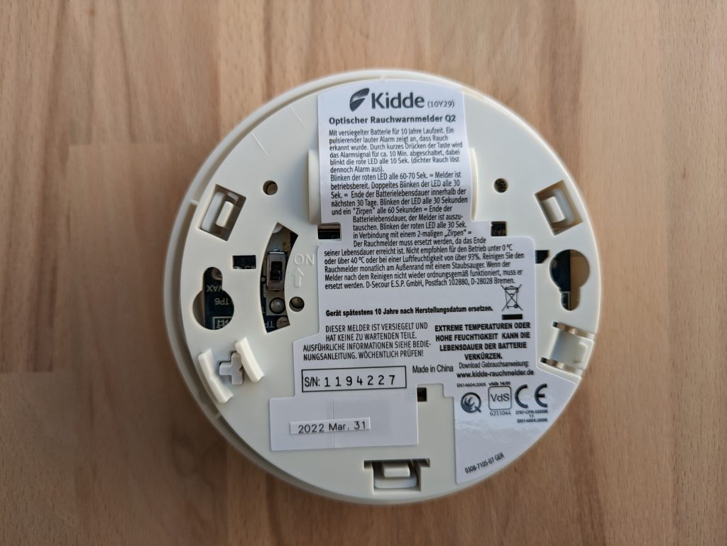 Kiddie Q2 Rauchmelder von hinten