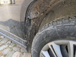 Kränzle K 1050 TS Hochdruckreiniger hinterer Radkasten vor der Reinigung