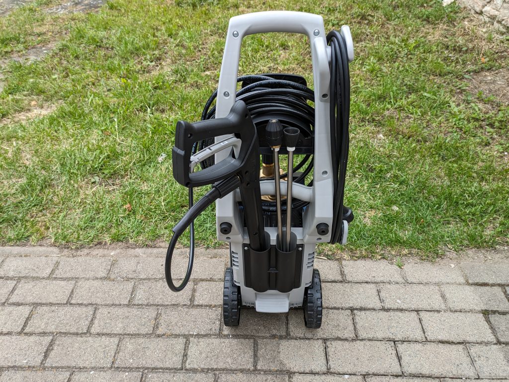 Kränzle K 1050 TS Hochdruckreiniger von hinten mit Düsen und Pistole