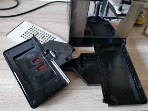 Krups Intuition Experience Plus Kaffeevollautomat Tropschale auseinander