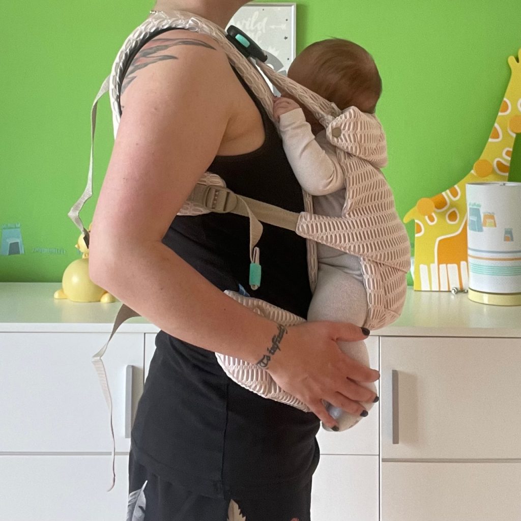 Najell Rise Babytrage Seitenansicht