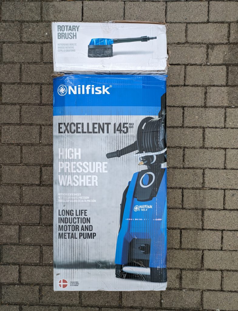 Nilfisk E 145.4-9 X-TRA PAD Hochdruckreiniger Verpackung von vorne